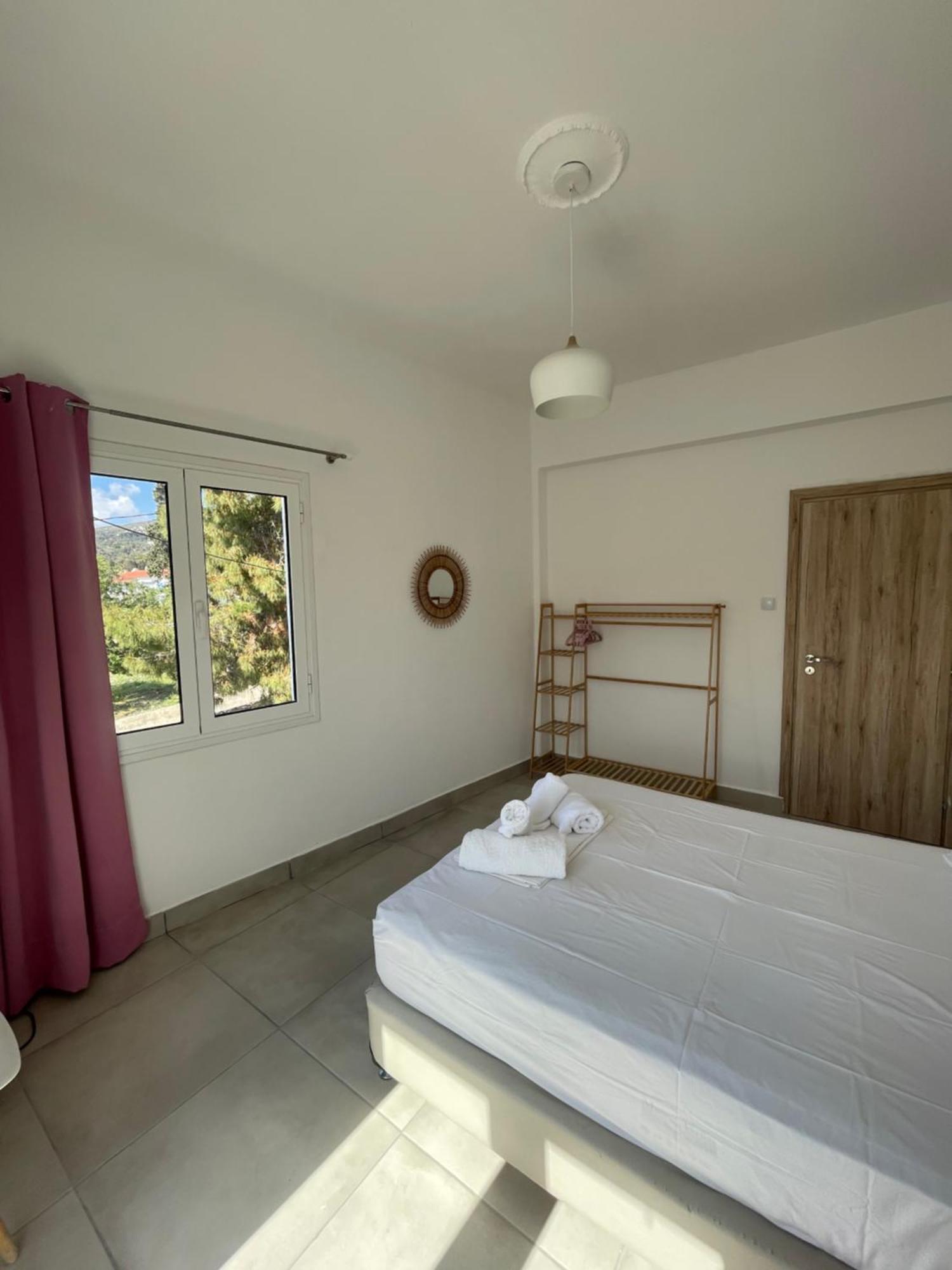 Iokasti Studios Andros Town Bagian luar foto
